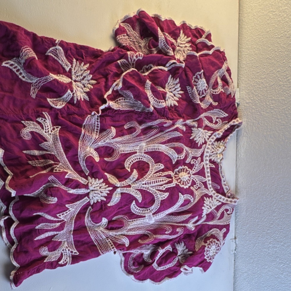 Solitaire Purple White Floral Embroidered Blouse XL Flutter Short Sleeve Cotton